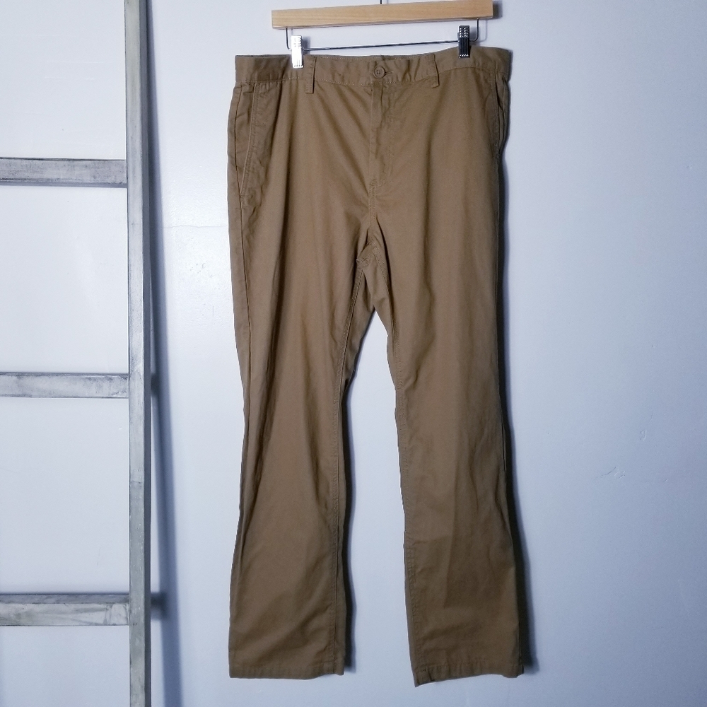 OLD NAVY STRAIGHT KHAKI MEN'S DRESS PANTS SIZE 36X32